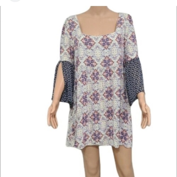 Umgee Floral Bell Sleeve scoop neck boho  Dress M - Picture 1 of 9